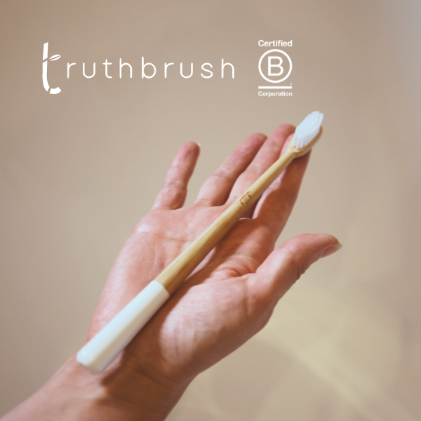 Adult Toothbrushes with Castor Oil Bristles