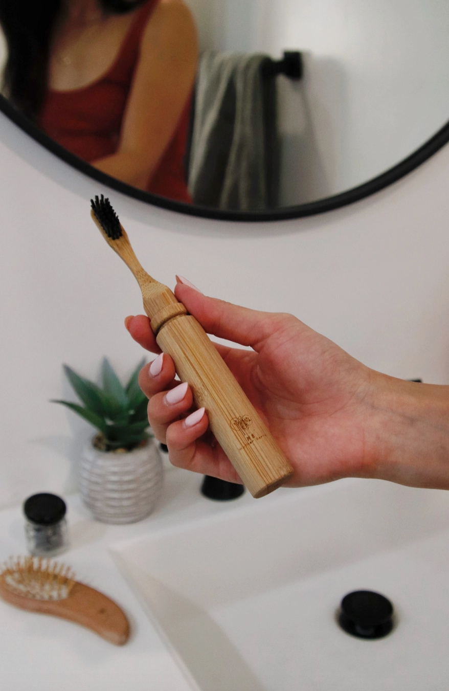 All-in-One Bamboo Travel Toothbrush with Replaceable Head